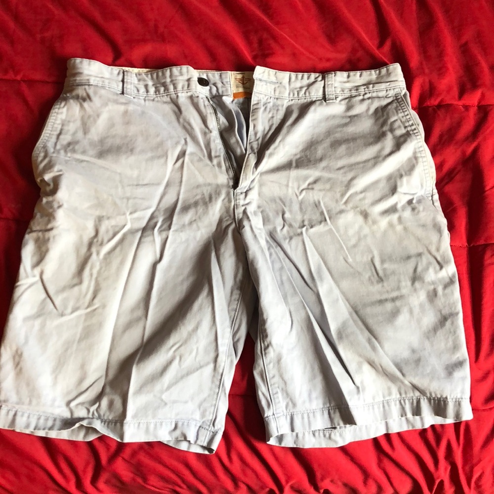 Men’s docker shorts.